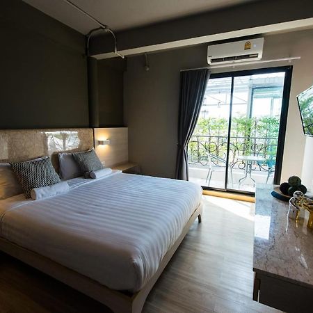 V Varee Bangkok Exterior foto