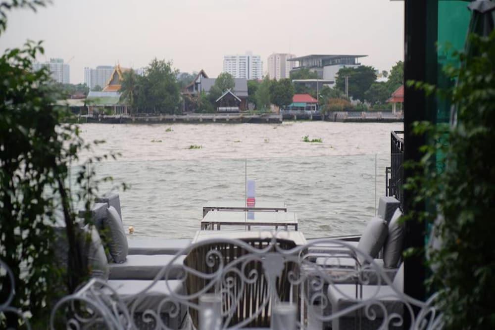 V Varee Bangkok Exterior foto